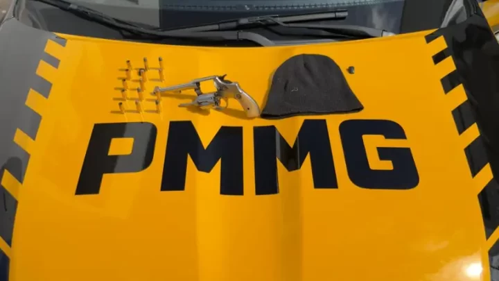 Segundo a PMMG, dois suspeitos foram presos na zona rural de Patrocínio pouco depois de um homem de 49 anos ser morto a tiros.