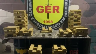 Ação da PMMG em estrada de acesso a Dias Tavares também apreendeu dois veículos, celulares e R$ 1.459,00.