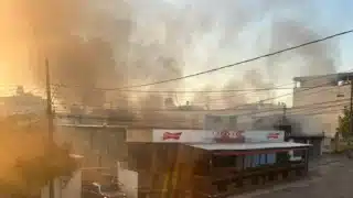 incendio-atinge-bar-no-bairro-interlagos-em-divinopolis-bombeiros-evitam-propagacao