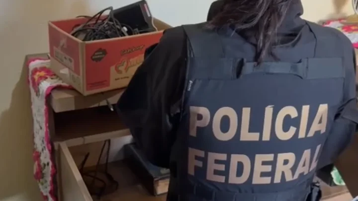 PF realiza operação por ameaças a parlamentar em Belo Horizonte